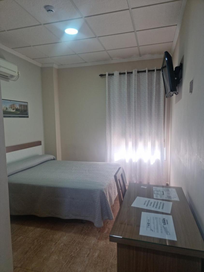 Hostal Restaurante El Paraiso Don Benito Εξωτερικό φωτογραφία