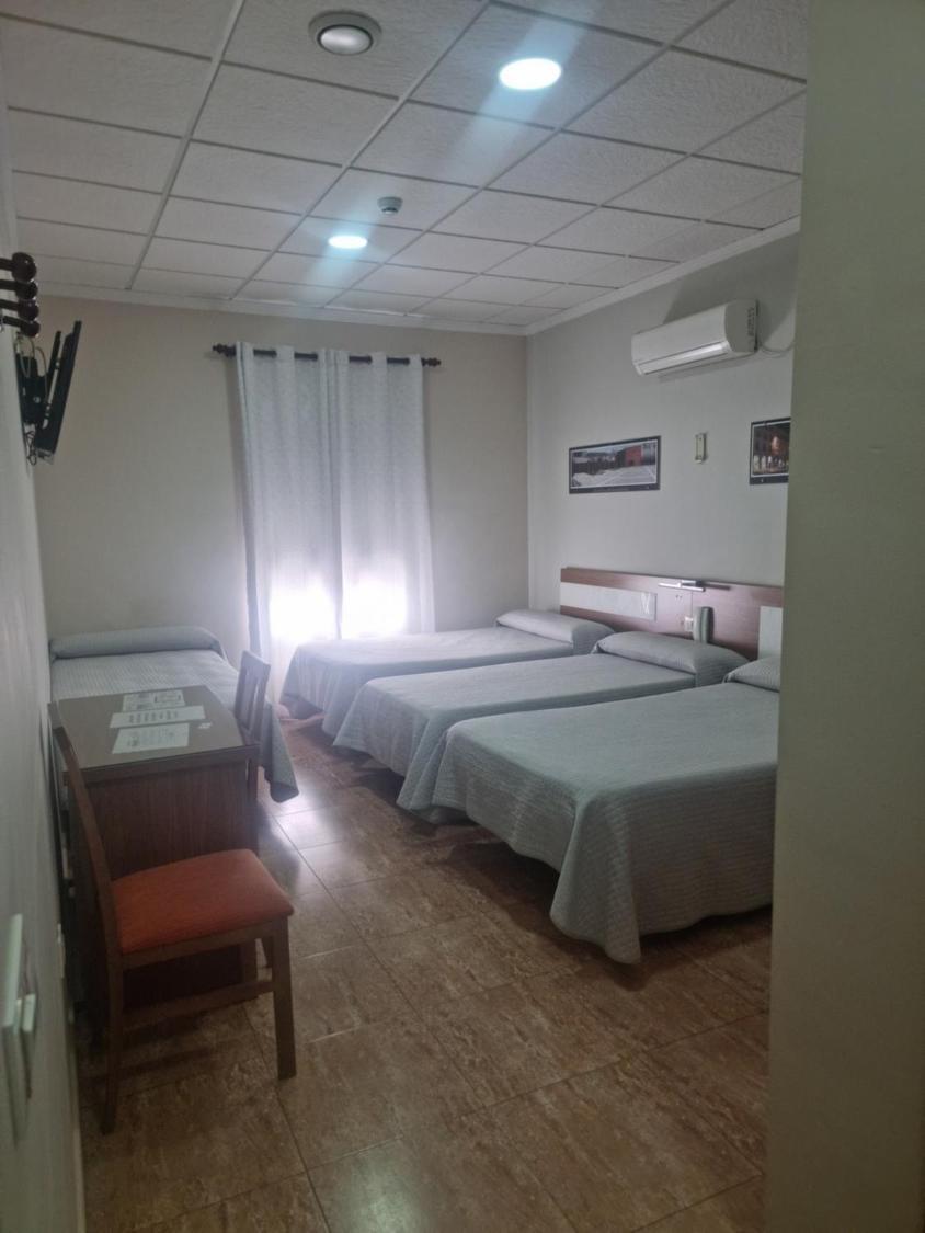 Hostal Restaurante El Paraiso Don Benito Εξωτερικό φωτογραφία