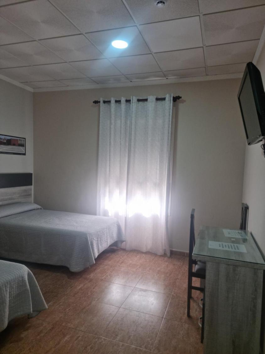 Hostal Restaurante El Paraiso Don Benito Εξωτερικό φωτογραφία